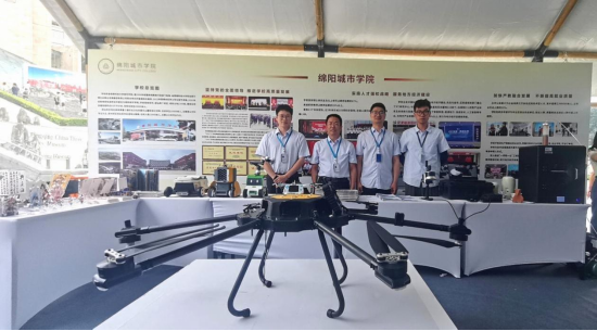 綿陽(yáng)城市學(xué)院助力綿陽(yáng)文化“三推”重慶行 技術(shù)服務(wù)成果豐碩，校地合作開(kāi)新篇